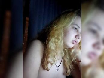 BloodyLisss webcam bongacams model stream image