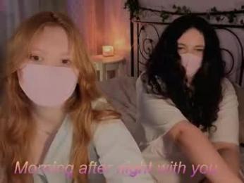 warm_whispers webcam model stream image