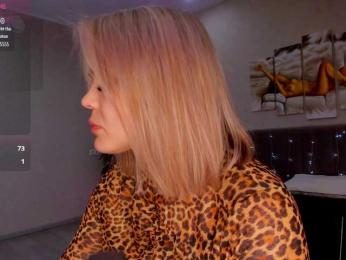 Jerry-Hall webcam model stream image