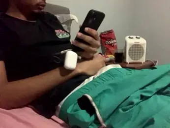 Antidote-09 webcam model stream image