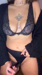 Violetta2022 webcam model stream image