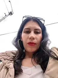 Alysson-- webcam model stream image