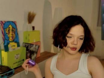 bb-Lisa webcam model stream image