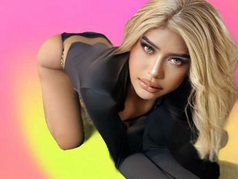 LuxianaRollens webcam model stream image