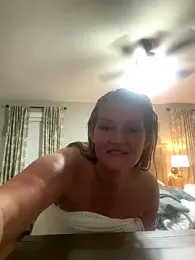 docmilf12 webcam model stream image