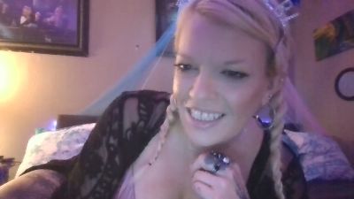 Kloie webcam model stream image