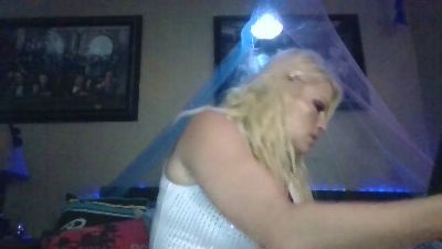 Kloie webcam model stream image