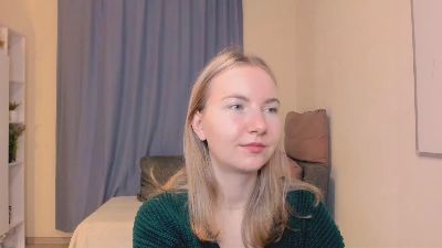 AlesiaTrench webcam cam4 model stream image