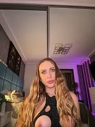 LunaAlya webcam stripchat model stream image