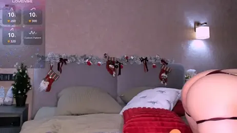 BondGirll webcam model stream image