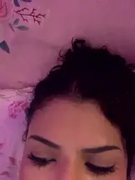 luludoll_ webcam model stream image