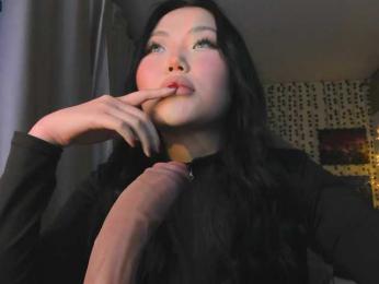 yvetteop webcam model stream image