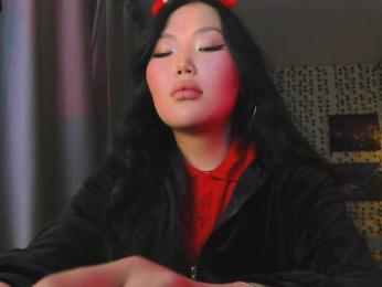 yvetteop webcam model stream image