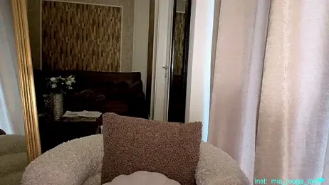 MiaRouge webcam model stream image