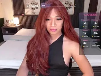 AluxeKristine webcam model stream image