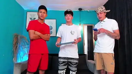 Oficial_KingOfHeavens webcam model stream image