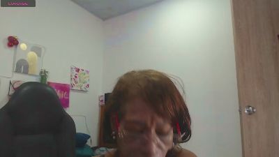 BustyXMilf webcam model stream image
