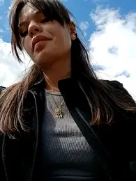 _Isabella-7 webcam stripchat model stream image