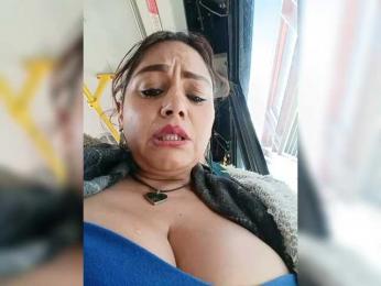 AlexaBrown12 webcam model stream image