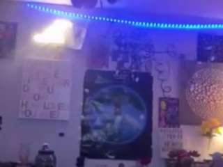 damagedacousticslast943 webcam model stream image