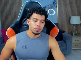 Zaiden Klein webcam model stream image