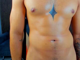 Zaiden Klein webcam model stream image