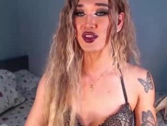 hellatarahathor webcam model stream image