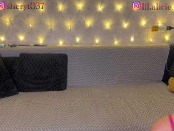 Maliinaa webcam model stream image