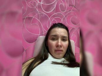 Queen-of-squirt webcam model stream image