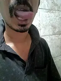 dreamtoungelick69 webcam model stream image