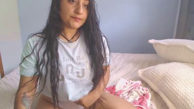 Lunhaa webcam model stream image