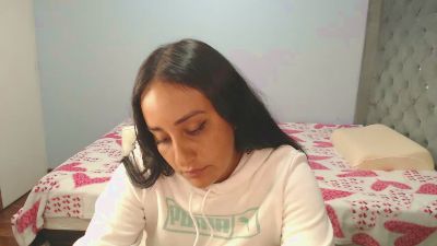 Lunhaa webcam model stream image