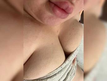 Swettypussy69 webcam model stream image