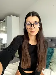 Wildberry_ webcam stripchat model stream image