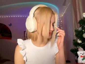 bebravee webcam model stream image