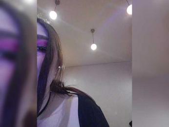 Jeaneen webcam bongacams model stream image