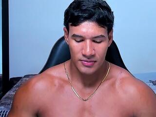 Cris Cruz webcam model stream image