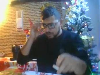 real_coupl3 webcam model stream image