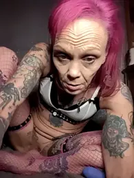 MommyMisfit webcam model stream image