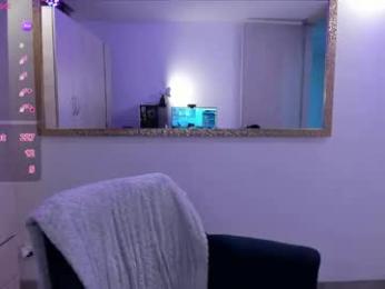 _ericavanderhill_ webcam model stream image