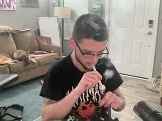 youngkubenski215 webcam camsoda model stream image