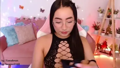 Zara_uwu_ webcam model stream image