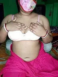 MAGGO-11 webcam stripchat model stream image