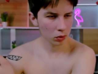 leo-valor webcam model stream image