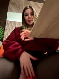 PumaShyXD webcam model stream image