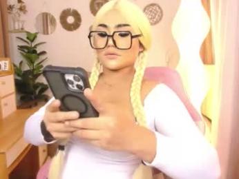 monstrouscockdivaontop webcam model stream image