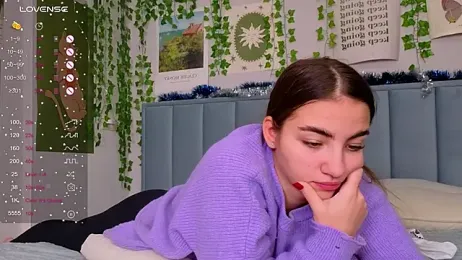 Fit_Brunette_ webcam model stream image