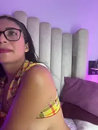 daphnevans webcam model stream image