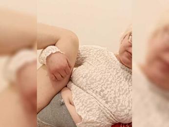 Vika211 webcam model stream image