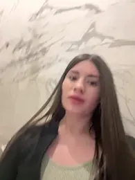 Isabella21_ webcam model stream image